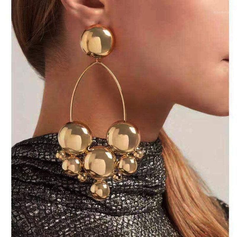 

New Baroque style metal ball geometry wild fashion temperament exaggerated long earrings street shooting 9971