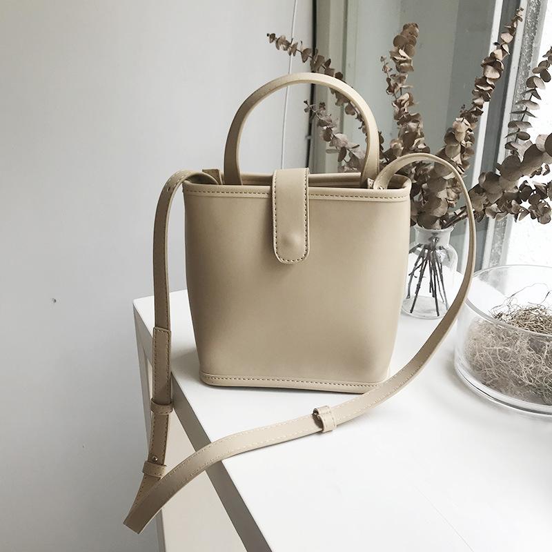 

Fashion Totes Bags Women Luxury Handbags Women PU Shoulder Messenger Bag Female Retro Daily Mini Totes Lady Elegant Handbags, Black