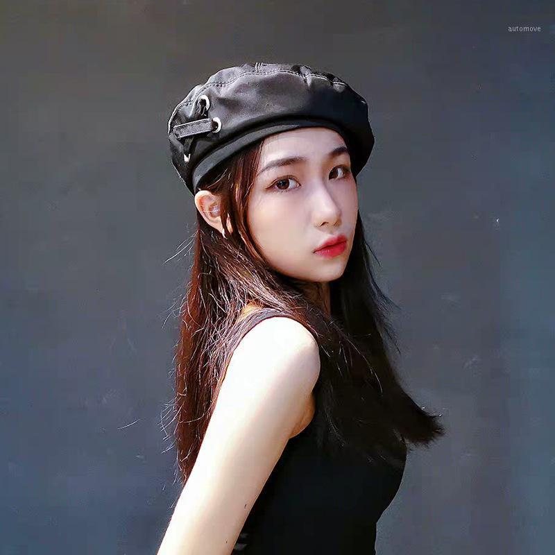 

New Fashion Soft Beret Hot Trend French Berets for Women Fitted Flat Plaid Beret Hat White Black Tartan Check Beanies Boina1