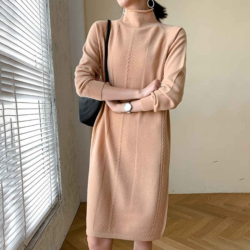 

2021 quality Women' Dresses 100% Pure Knitted the Longest Neck Female High Stardard Winter Wool Dress AO1D, Light grey