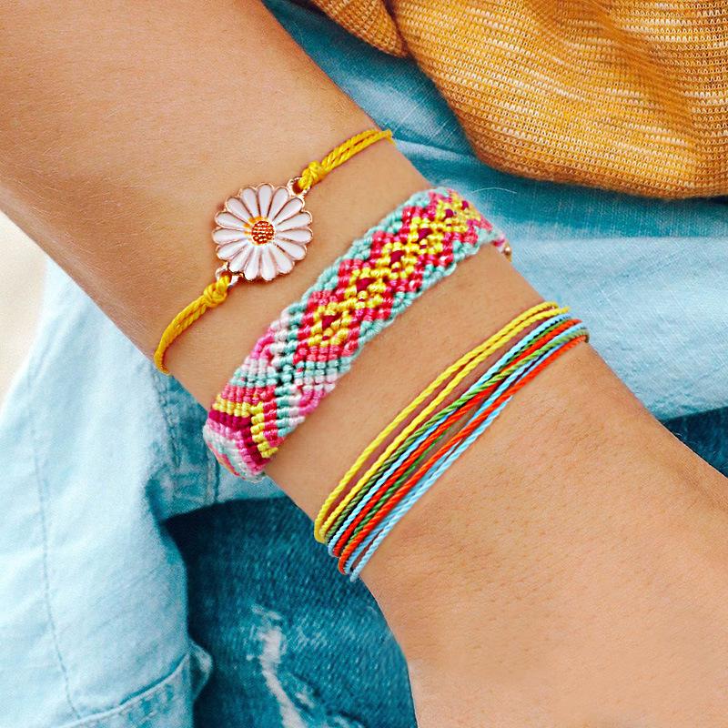 

Bohemia Handwoven Flower Bracelet Rope Chain Bracelet For Women 2020 Fashion Lattice Ethnic Friendship Jewelry Free Shiping