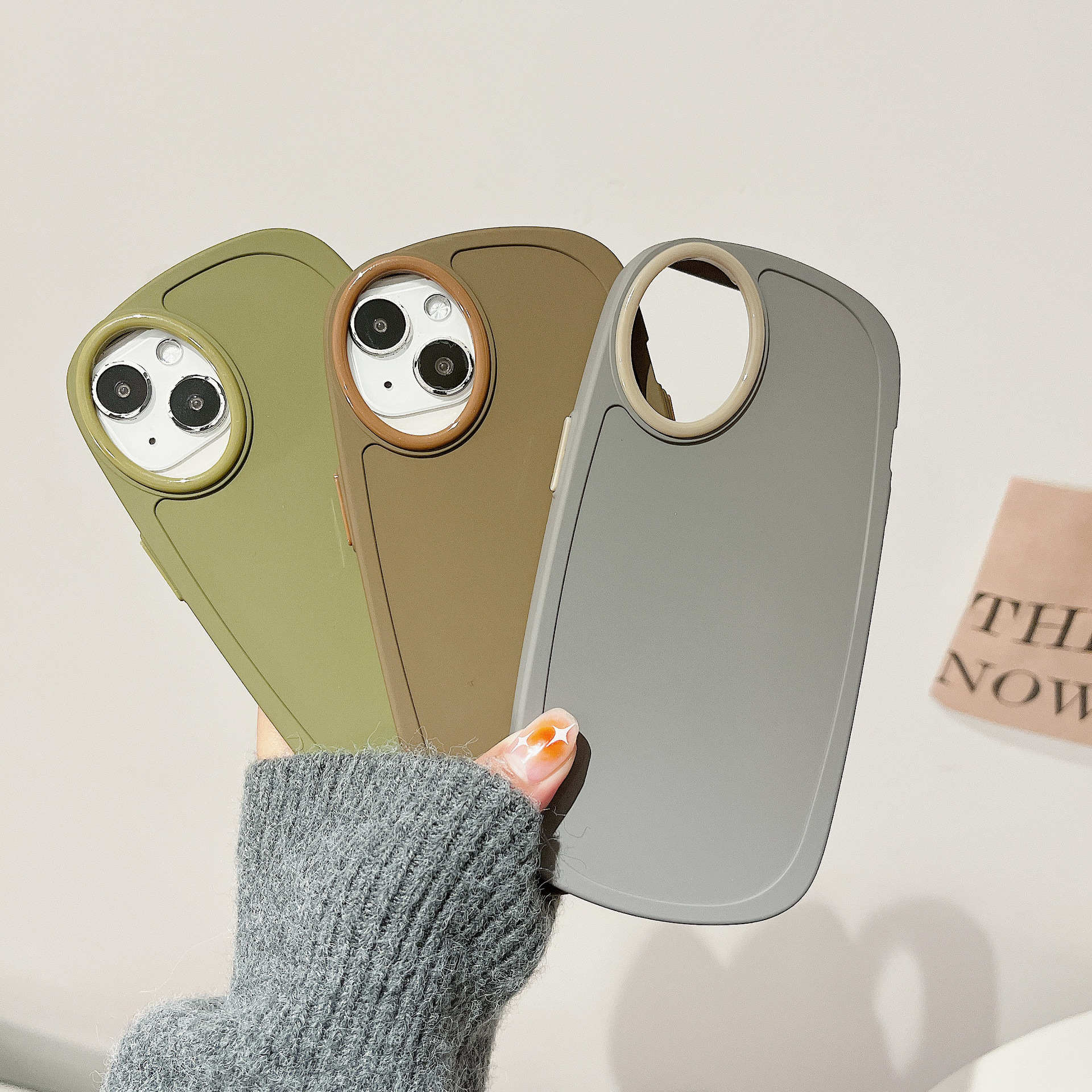 

Unique Design Circle Round Camera Lens Mobile Phone Cases Hole Solid Color Matte Soft Silicone For iPhone 13 12 Mini 11 Pro Max Anti-knock Protective Shockproof Cover, Light green