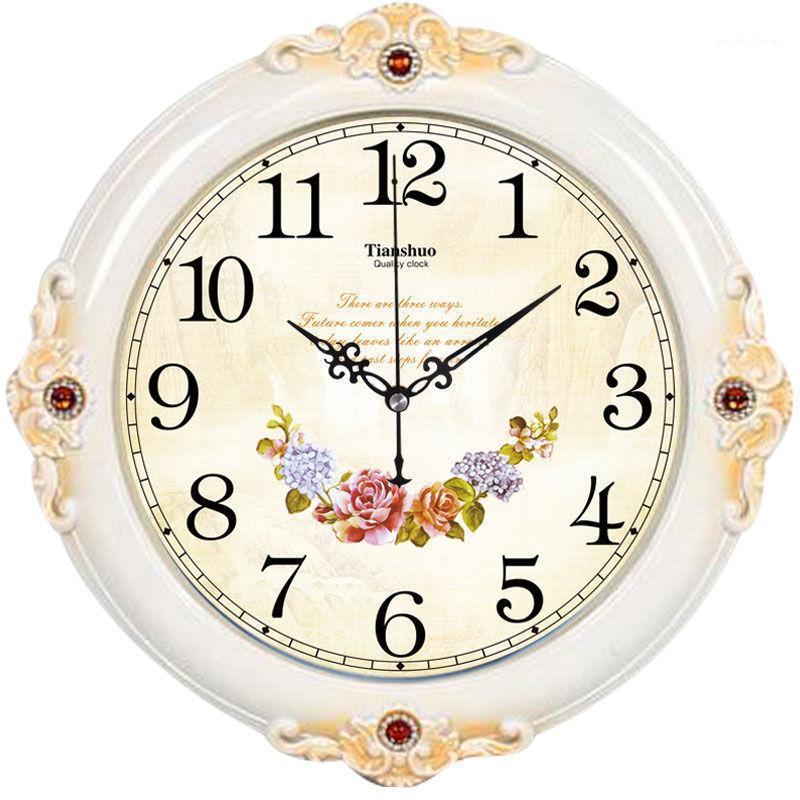 

Quartz Clock Mute Clocks Living Room Wall Clock Bedroom Wall Simple European Style Watch Creative1