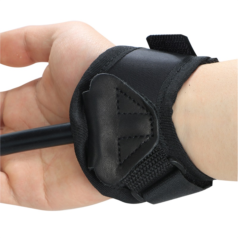 

Wrist sprayer compound bow special simple shooting equipment