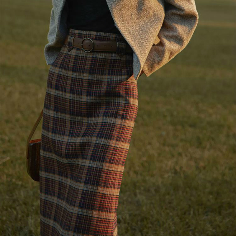 

2021 New Women Vintage Plaid Maxi Pencil Woolen Skirt High Waist Necw, Vest and belt
