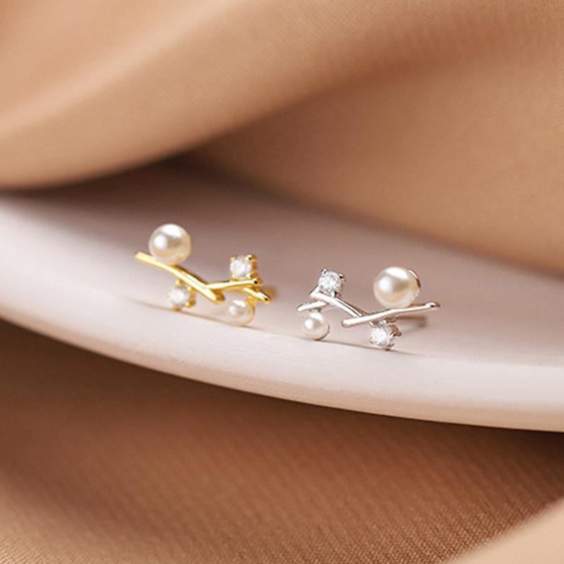 

New Fresh Flowers Pearl High-grade Zircon Earrings Simple Branches Stud Earrings Jewelry Ladies Temperament Fashion Jewelry