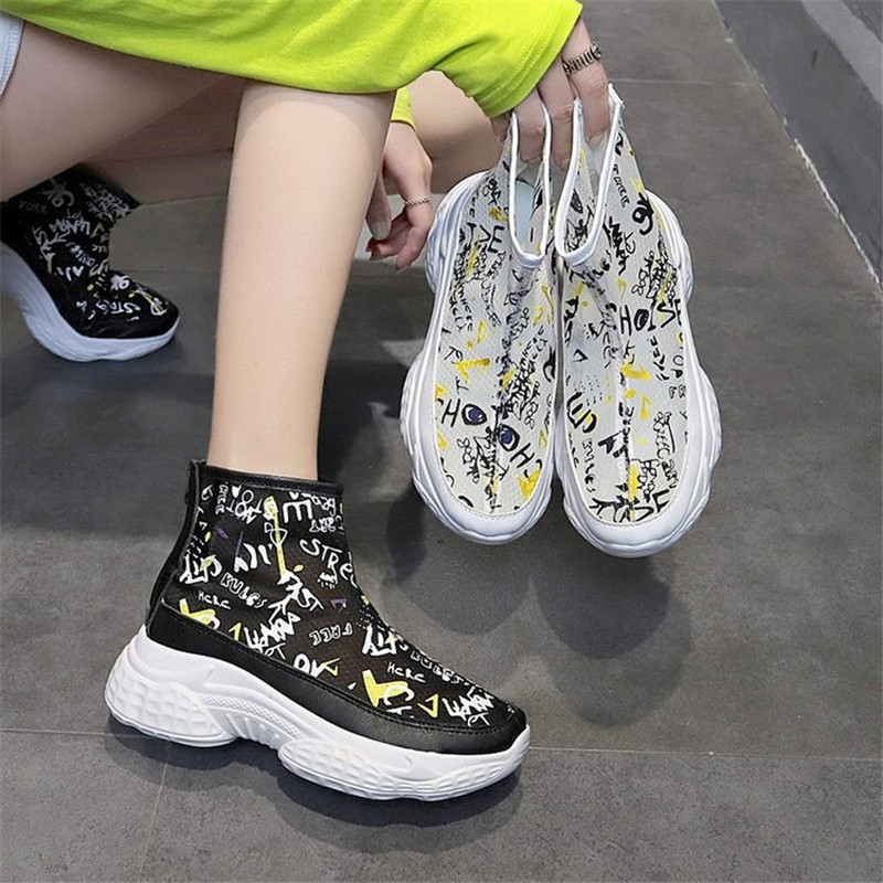 

2021 New Women's Fashions Will See Chunky Boots Comfortable Women Mesh Graffiti Cool Casual Shoes KD90, Black