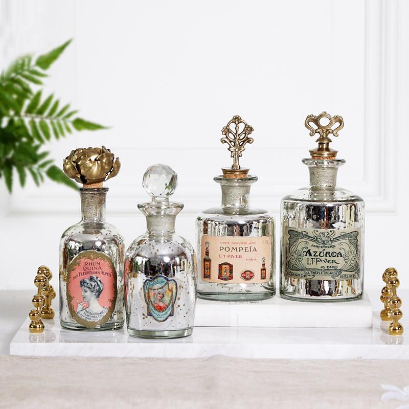 

Perfume bottle Creative Decoration Of Glass Bottle Vintage With Brass Lid Gifts For Female Friends Perfume Container