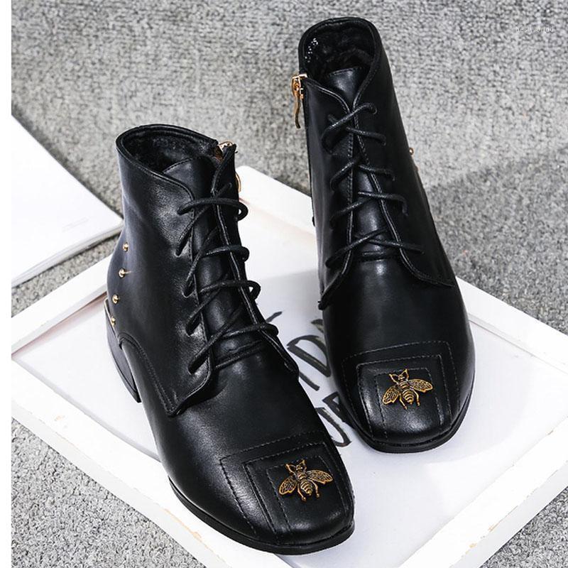

Trendy Metal butterfly boots women shoes lace up&zippper botines mujer 2020 british short studs riding botas metal rivets boots1, Without plush