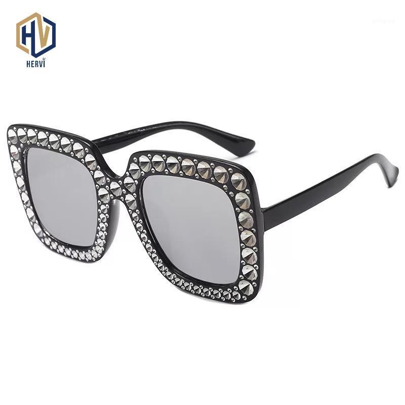 

Sunglasses 2021 Vintage Fashion Oversized Rimless Women Design Diamond Square Sun Glasses Black Frame Eyewear1