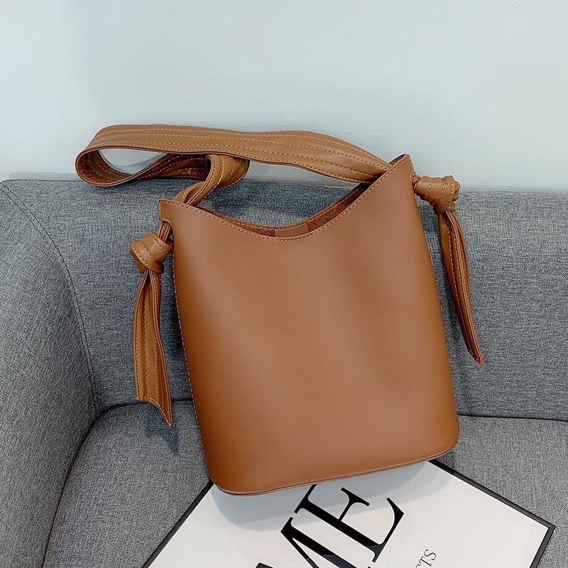 

PU Leather Bucket Bags for Women 2021 vintage strap Shoulder bag Female Handbags Desinger Trending Hand Bag 2 Pcs/Set Small, Black