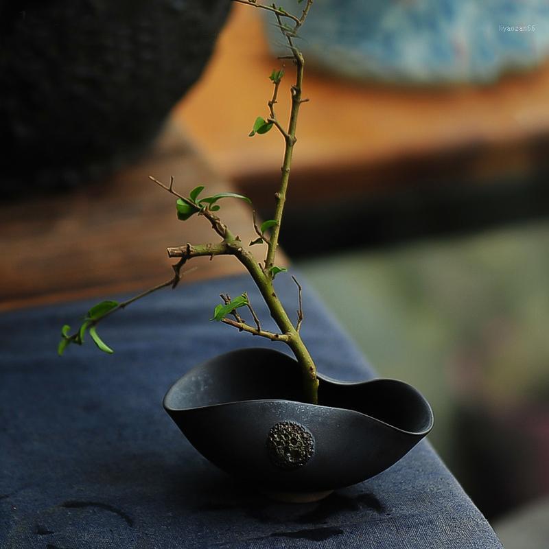 

Ceramic Vase Flower Terrarium Home Decoration Black Ceramic Terrarium For Flowers Stoneware Shovel Flower Pots Home Deco1