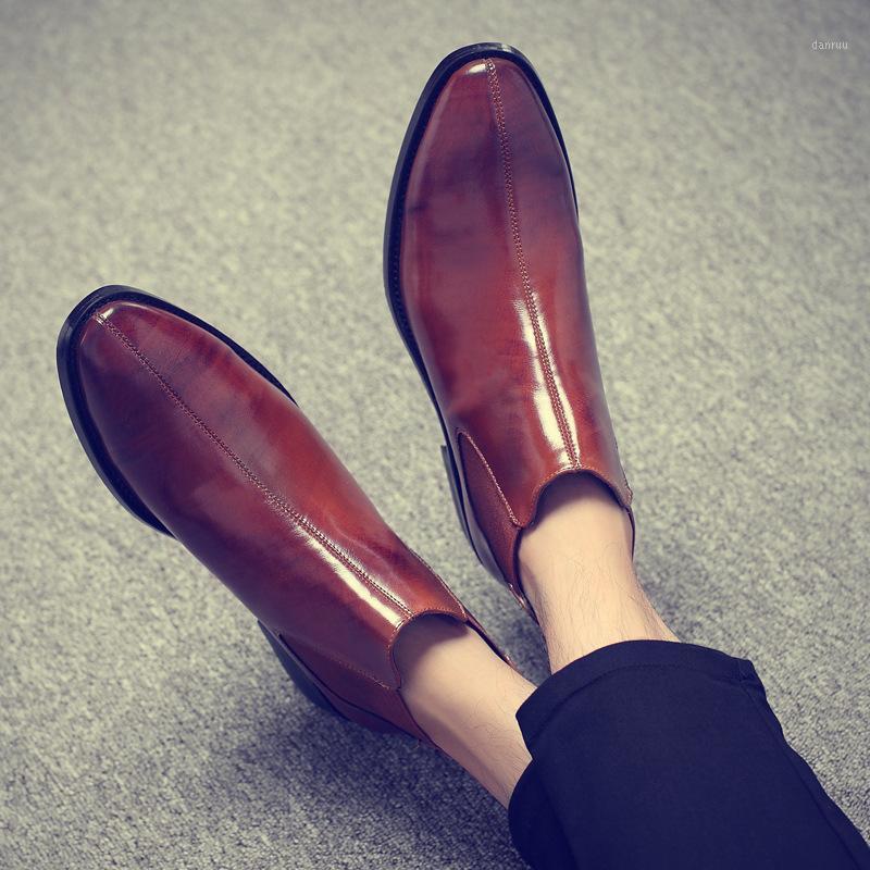 

Retro Rome Pointed Toe Ankle Men Boots Slip-On Low Vintage Motorcycle Boots Patchwork Spring Autumm British Style Shoes1, Beige