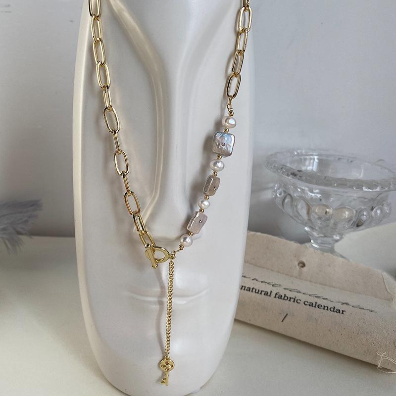

Baroque Pearl Chain Key Necklace female clavicle chain high sense 2020 new style