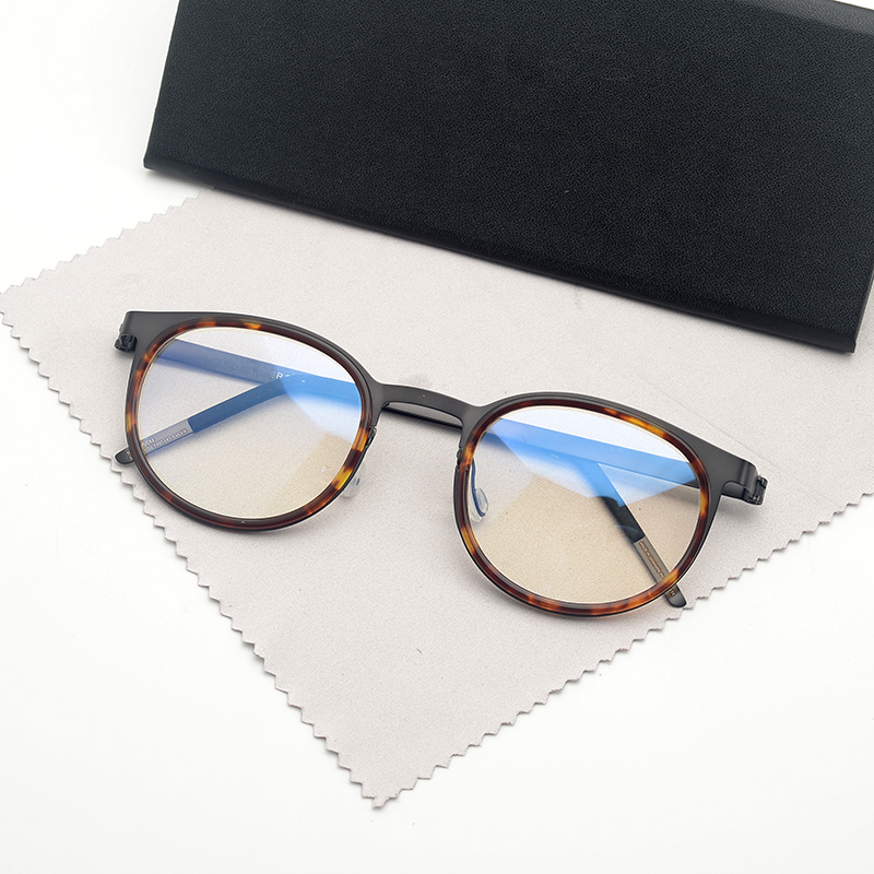 

2021 New Portrait No Parafus Titanium Tiles Men's Spectacles Graduate Occupied Women's Myopia Reading Glasses 47i8
