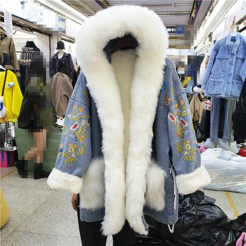 

2021 Winter Imitation Fur Denim Parka Women's Long Design Vintage Embroidery Warm Hooded Overcoat Plus Thick Fur Coat, Blue