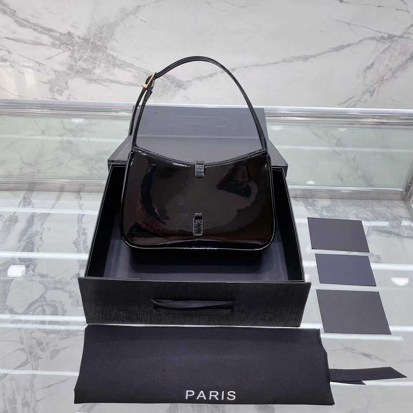 

LIUS women Designers Bags luxurys handbag Shoulder Bag high quality armpit handbags Fashion lady purse Patent leather Metal letters 4 colors, Red