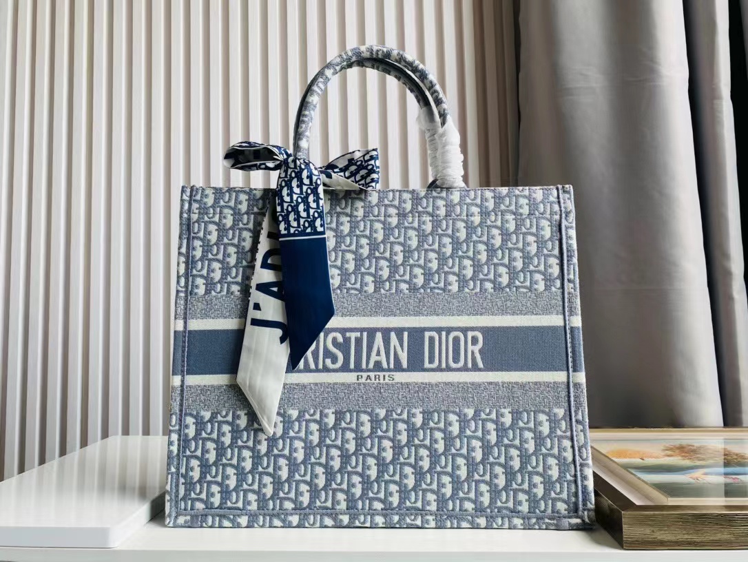 

DIOR Large Book Tote Handbag Blue sublime print M928 Women designer bags luxury Handbags High quality embroidery Canvas bag Gift silk scarf, 36cm