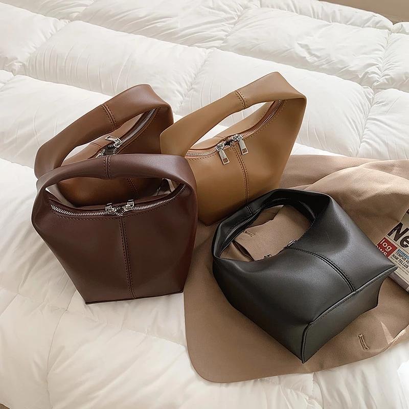 

Solid Color PU Leather Tote Bags for Women 2021 Winter Trend Handbag Lady Travel Shoulder Bag Fashion Zipper Purses, Black