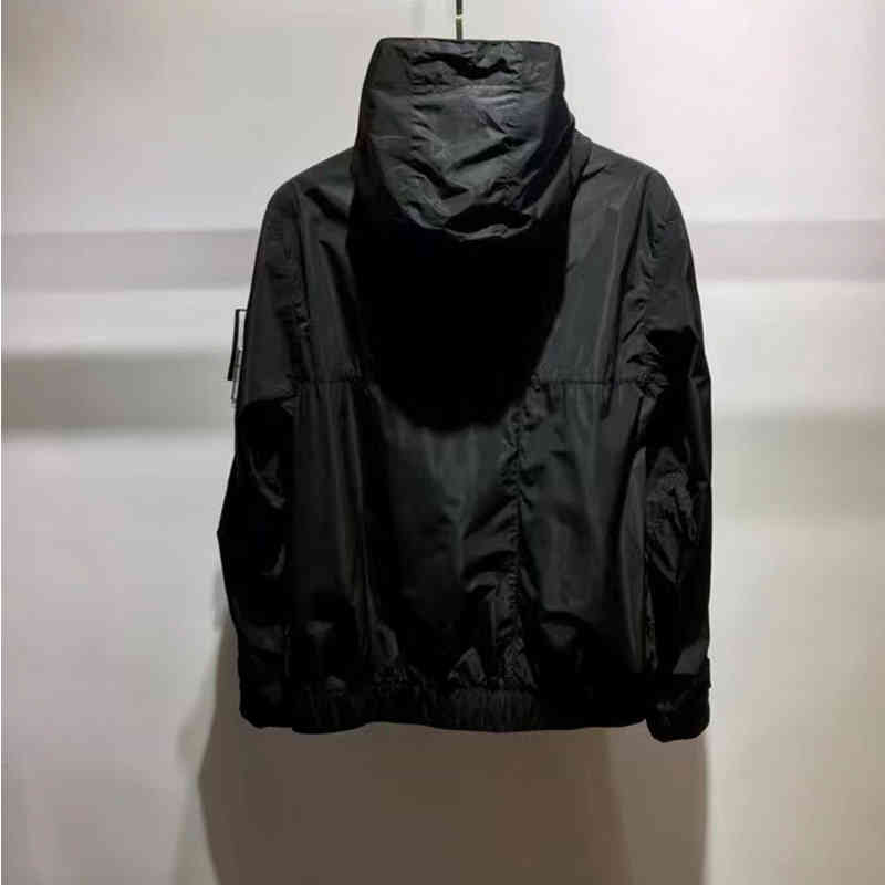 

Men's Jackets Hiking Camping Man's Long Hoodie Sports Windbreaker Men Waterproof Stormsuit GEJL, Black