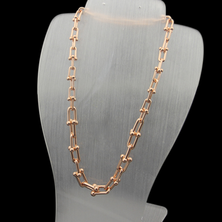 

Stainless steel T gradient U-shaped chain necklace Thick gradient necklace Couple necklace for woman