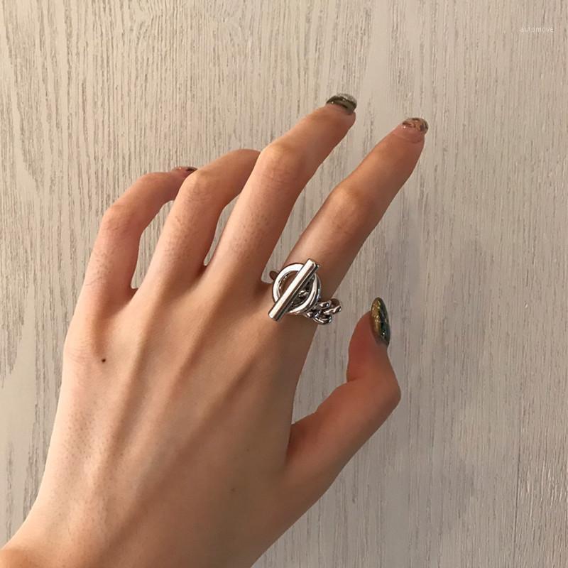 

AOMU Hollowed Out Toggle Clasp Twisted Rings Metal Chain Circle Bar Geometric Rings for Women Minimalist Ring Jewelry 20201