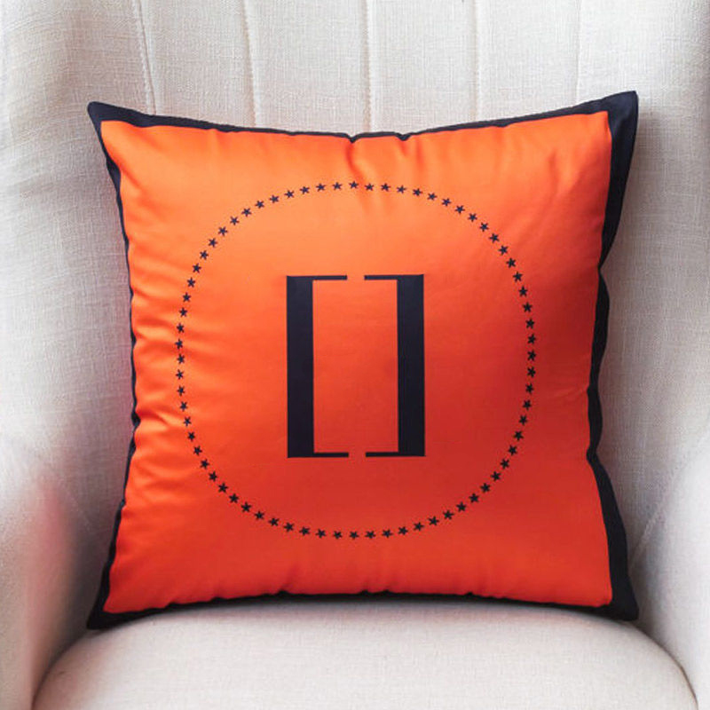 

Decorative Pillow Luxury Designer Cushion Cushions With Letters Fashion Cushions Cotton Covers Home Decor Square With Inner 2202184D