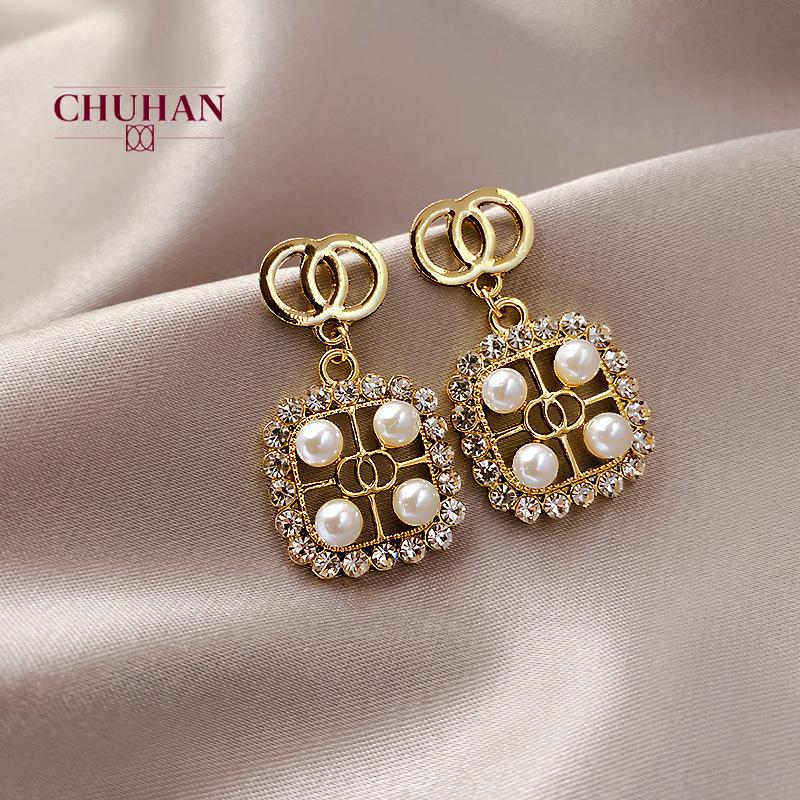 

Stud CHUHAN 2021 Fashion Round Swing Korean Drop Earrings For Women Cute Geometric Gold Wedding Jewelry J183