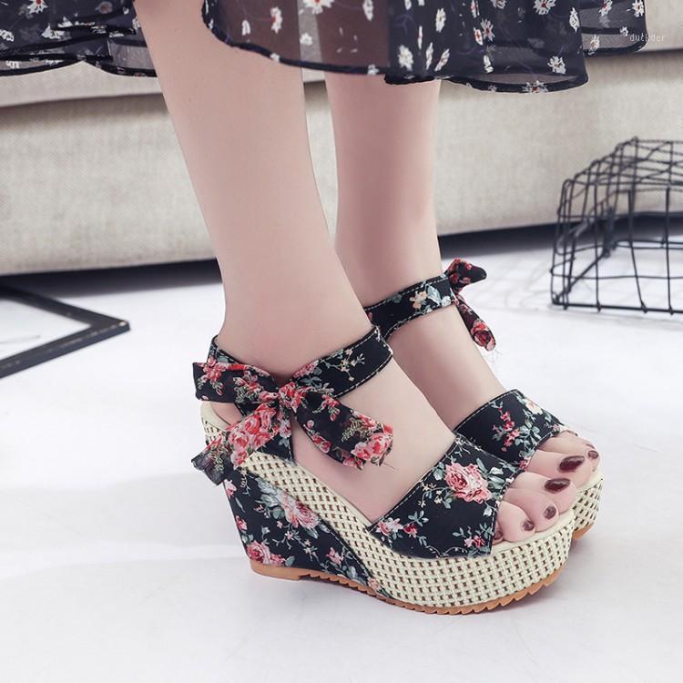 

2021 New Floral Slope with Thick-soled Muffin Waterproof Platform Open Toe Sandals Women1, Black