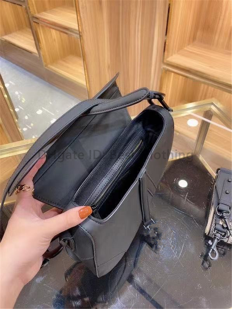 

2020 Classic Designer Women Saddle Fashion Bags Simple Plain Letter Genuine Leather Metallic Artwork Lady Cross Body Handbags