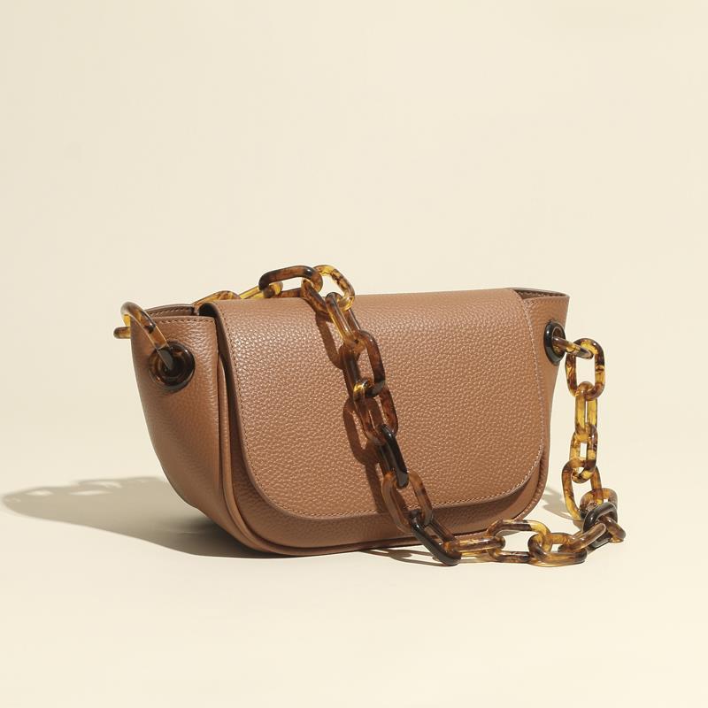 

Spring 2021 New Retro Underarm Bag Female Bag Lock Acrylic Chain Semicircle Hand Carry Ladies Solid-colored Chain Skin, Coffee