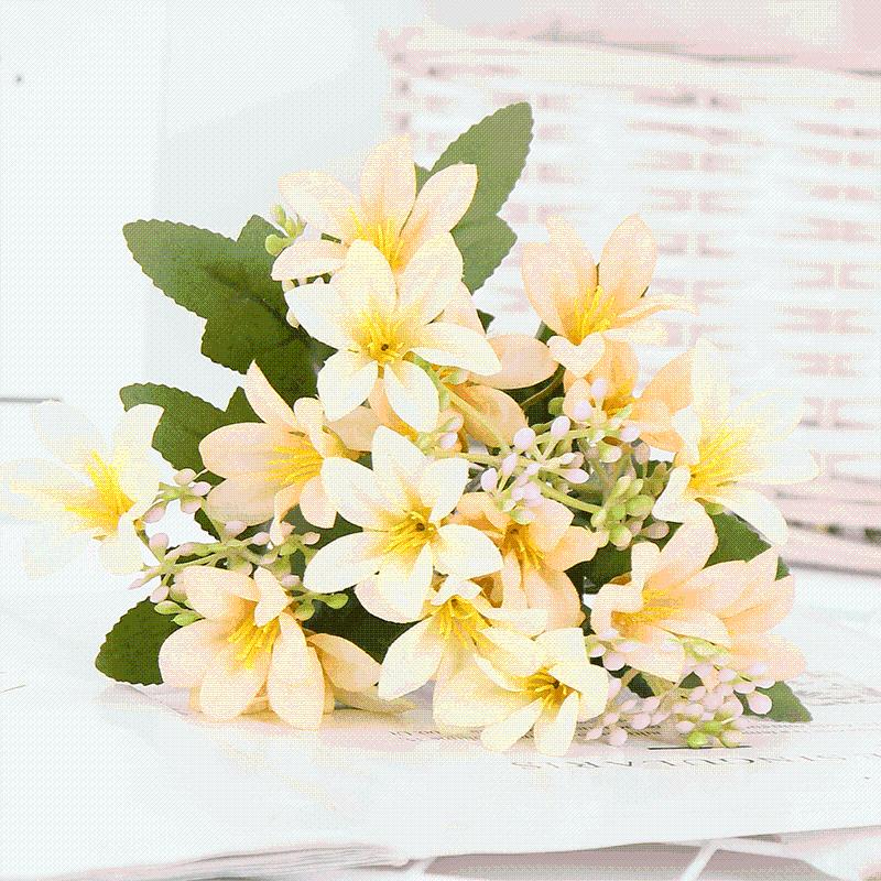 

Artificial White Lily Small Bouquet Flowers Artificial Plants Imperial Concubine Lily Plant Decoration Home Decor Wedding Flower, Colour 4