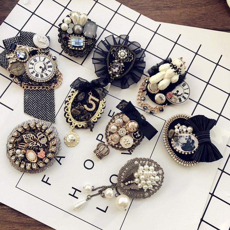 

Retro Camellia Style Flowers Lapel Pins Number 5 Pearls Brooches Flower Broche Broach Jewelry For Women