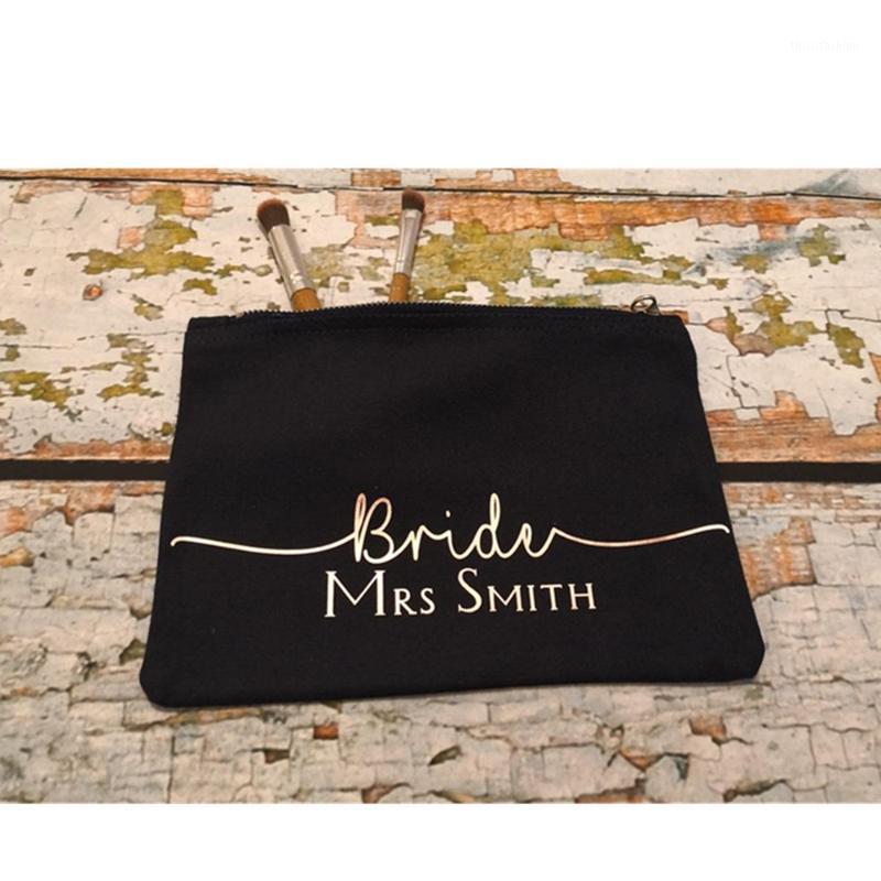 

Personalised mrs makeup bag ,black bridesmaid gift bag, hen party gifts bag monogrammed makeup Wedding thank you gift,bag1