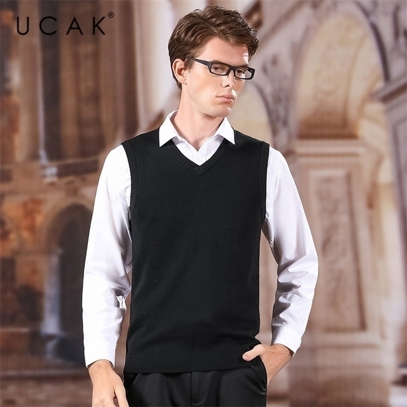 

Solid Color V-Neck Vest Sweater Men Clothing UCAK Brand Classic Autumn New Streetwear Wool Vests Pull Homme Male Clothes U1043 201201, Black