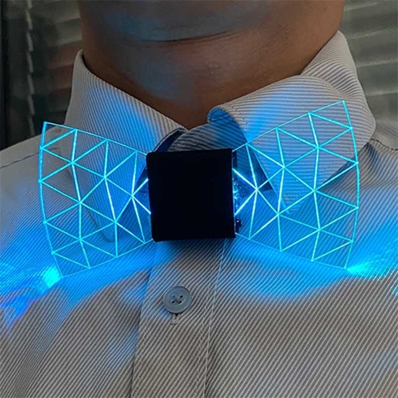 

Colorful LED Acrylic Bow Tie Change 7 Lighting Colors Men Flashing Light Up Party Luminous 211216