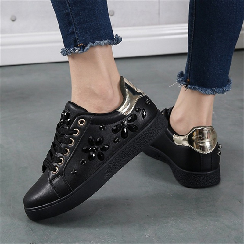 

2021 New Woman Crystal White Spring Fall Flat Casual Soft in the Open Air Vulcan Shoes Femme Basket WWKK