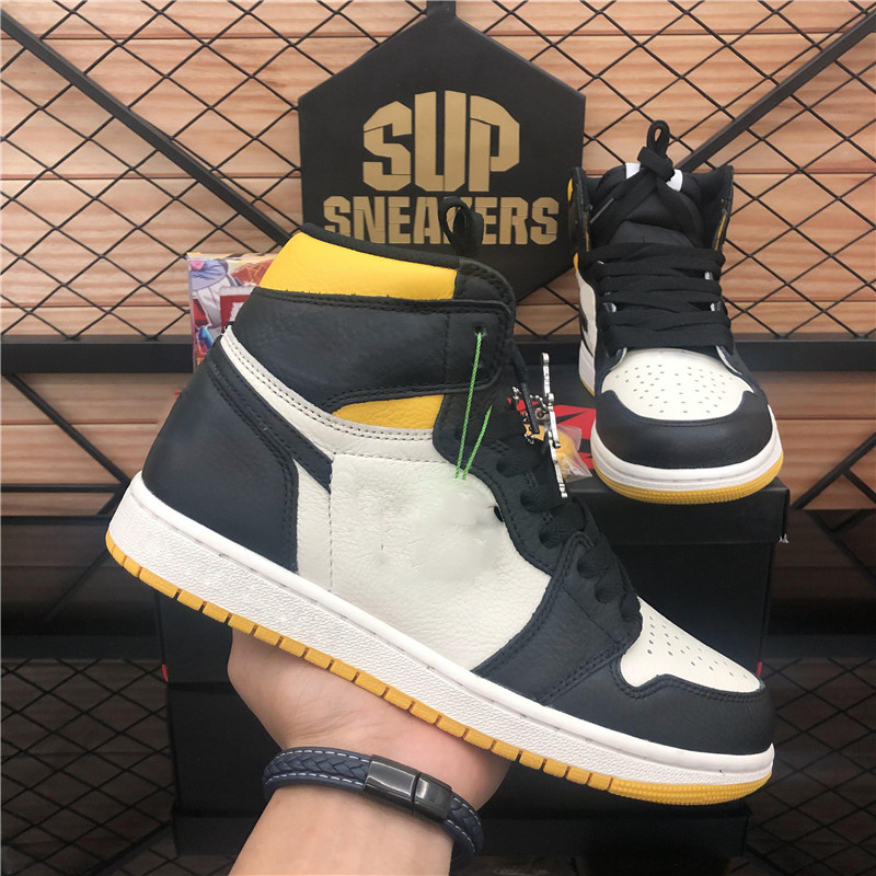 

Top Quality Fragment Design x Men Women Jumpman 1s Basketball Shoes High OG 1 Dark Mocha Black Toe University Blue Chicago Hyper Royal Shadow 2.0 Sports Sneakersr, Gift