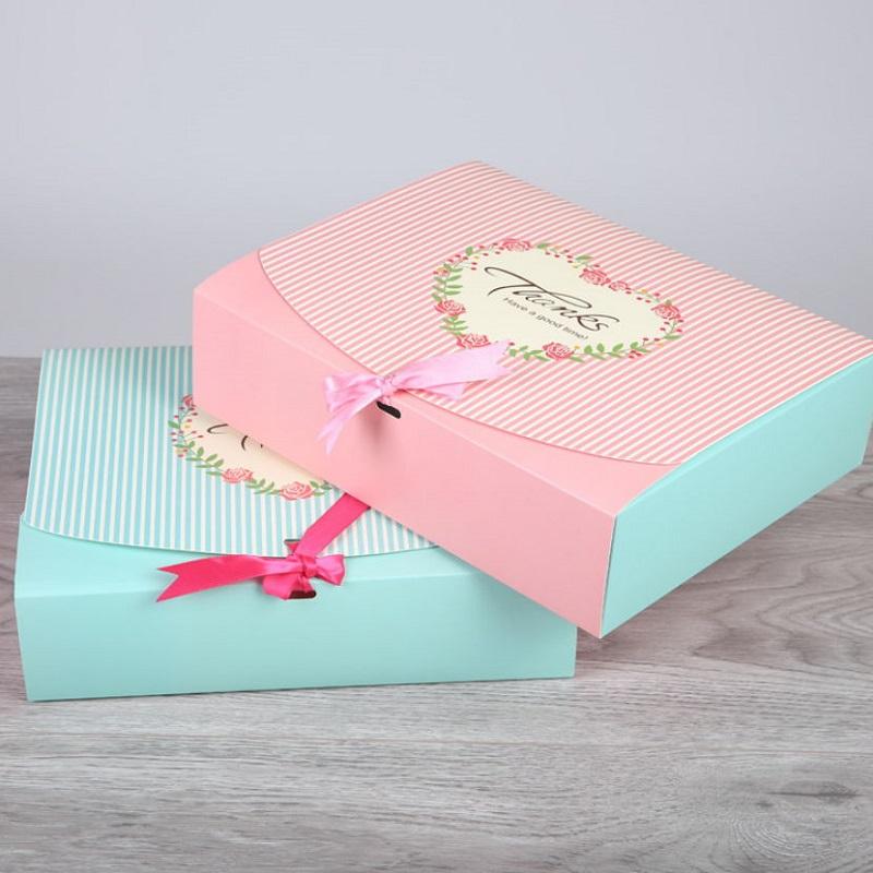 

5 pcs paper box gift Kraft boxes with ribbon,wedding favor boxes baby shower favor party gift