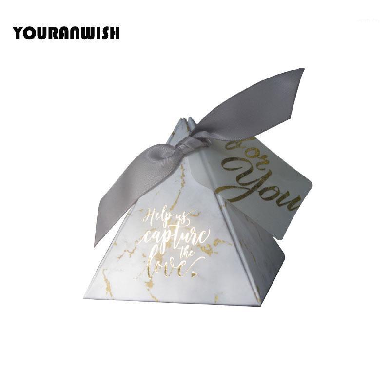 

YOURANWISH 100pcsTriangular Pyramid gift box wedding favors and gifts candy box wedding gifts for guests decoration1