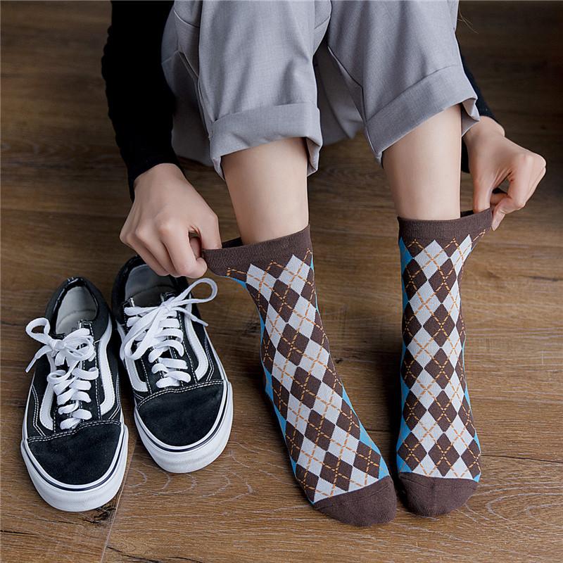 

Women Socks 2020 Autumn New Socks Fashion Lattice Cotton Preppy Style Happy Elastic Deodorant Crew Women England Style, Black