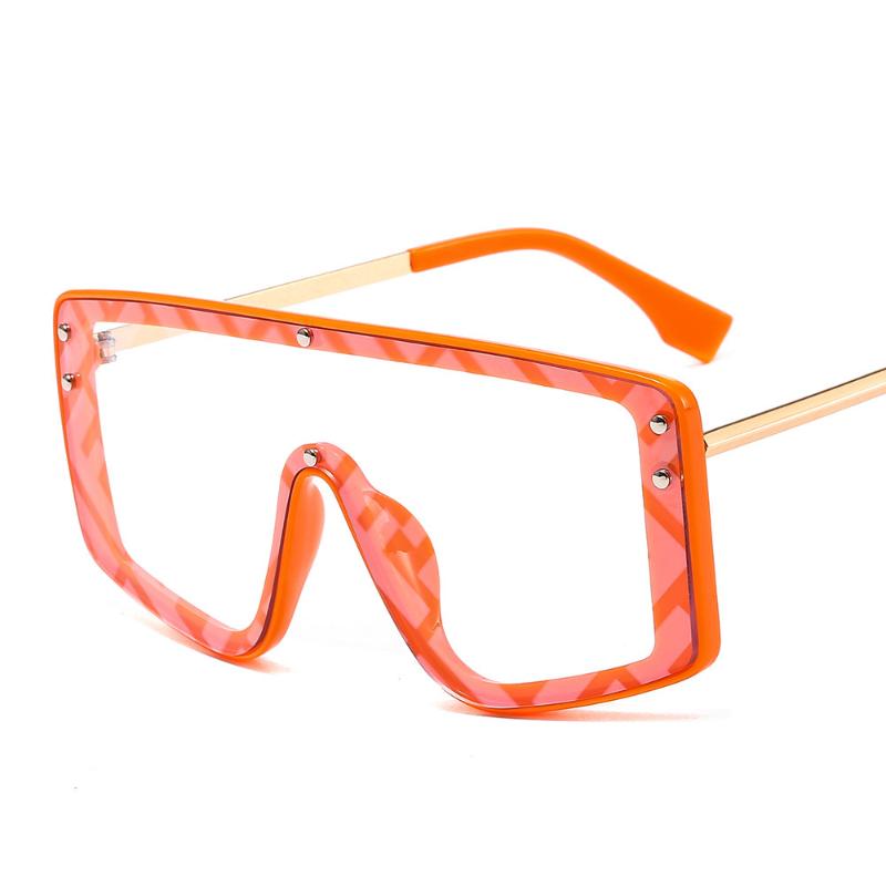 

Sunglasses Frame With Big And Rivet