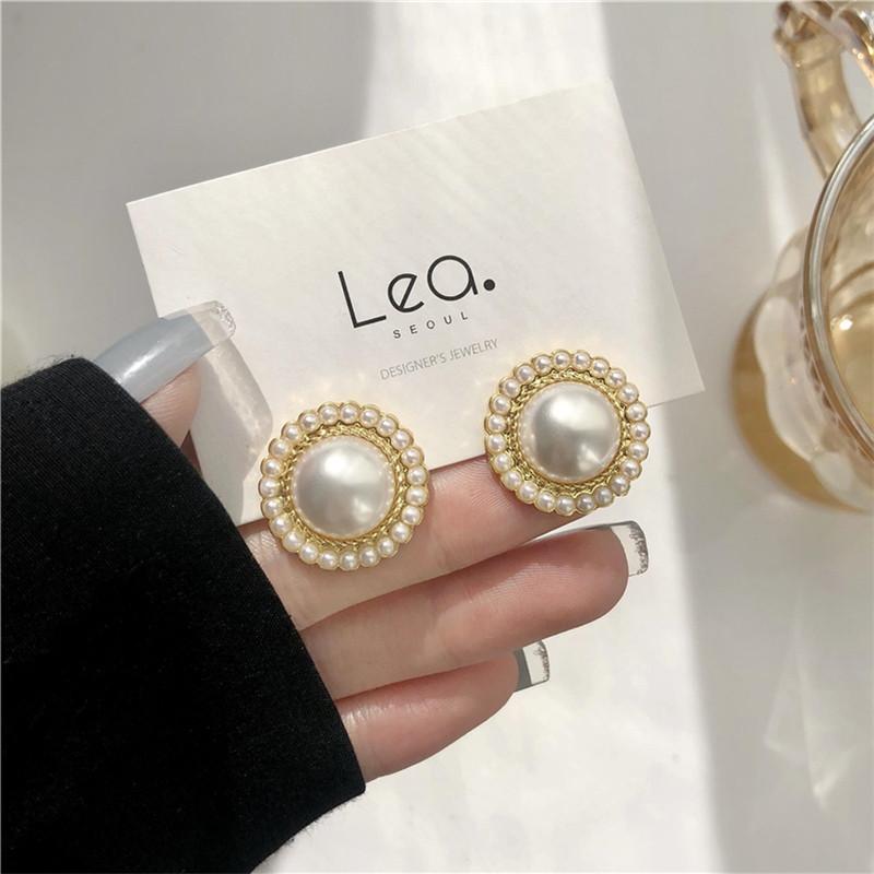 

Stud The Baroque Pearl Earrings South Korea's Temperament Fashionable Retro Geometric Women Jewelry Gift Accessories