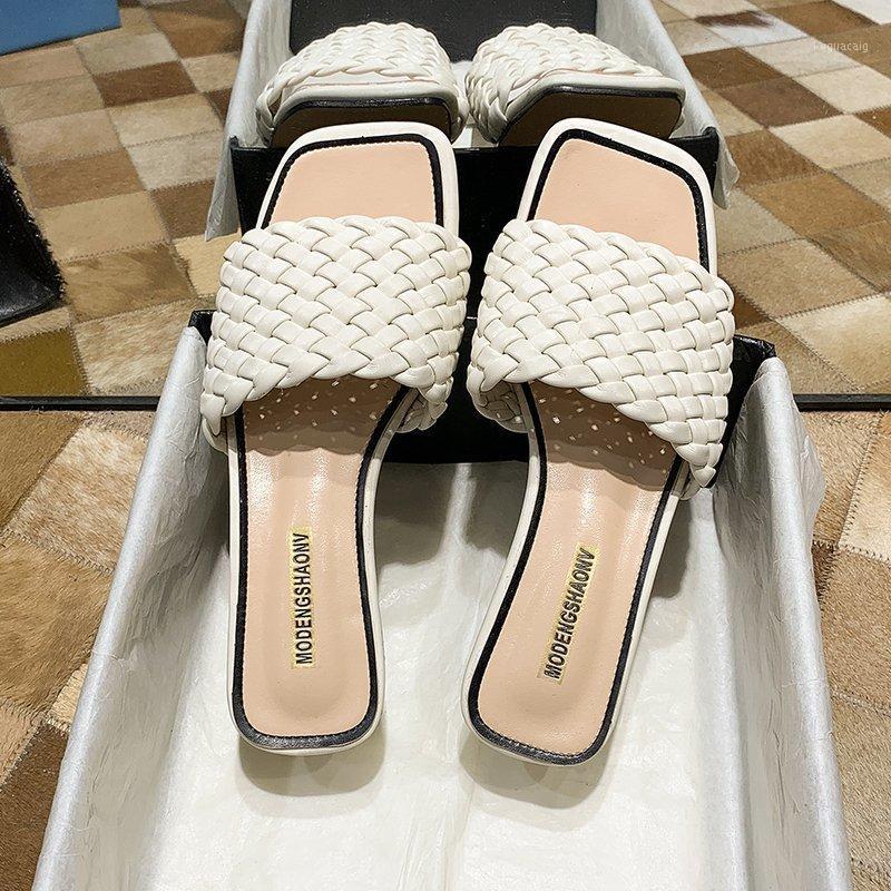 

Soft Leather Woven Slippers Design Slip On Slides Outdoor Beach Flat Casual Flip Flops Open Toe Slide Sandal Muter 20201, Beige