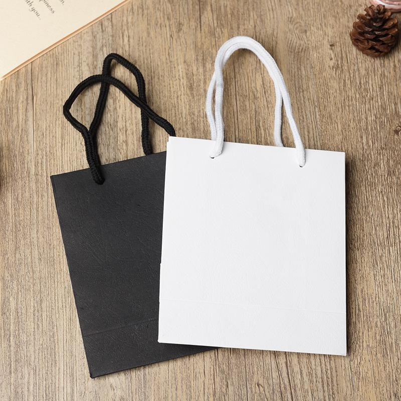 

Gift Wrap 10pcs White Black High Quality Simple Paper Bag With Handles Kraft Candy Box Wedding Party Package