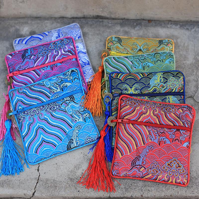 

50pcs Wave Small Zip Gift Bag Christmas Candy Bag Chinese Silk Pouch Tassel Wedding Party Favor Bags High End Women Coin Purse