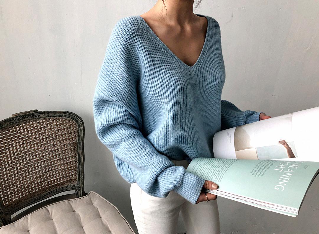 

EAnvog Women Sweater Sky Blue V-Neck Winter Fashion 2020 Clothes Batwing Sleeve Solid Casual Pullover Korean Knit New Fall Top, Black