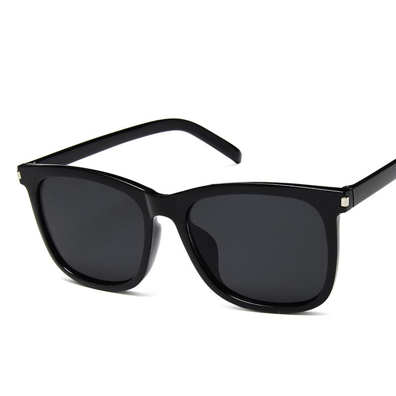 

Trendy fashion big frame sunglasses women personality rice nails square sunglasses ocean film vintage fashionable glasses