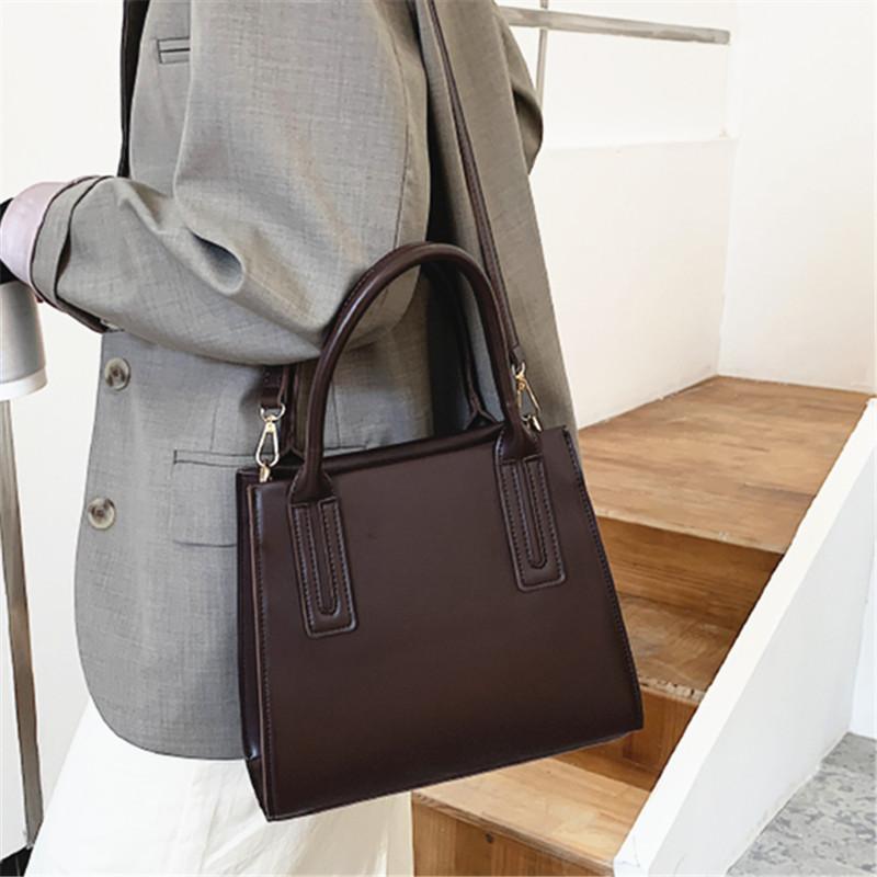 

Women's Solid Color PU Leather Small Bucket Shoulder Bag Simple Casual Style Messenger Bag Ladies Large Capacity Top-handle Bags, Black