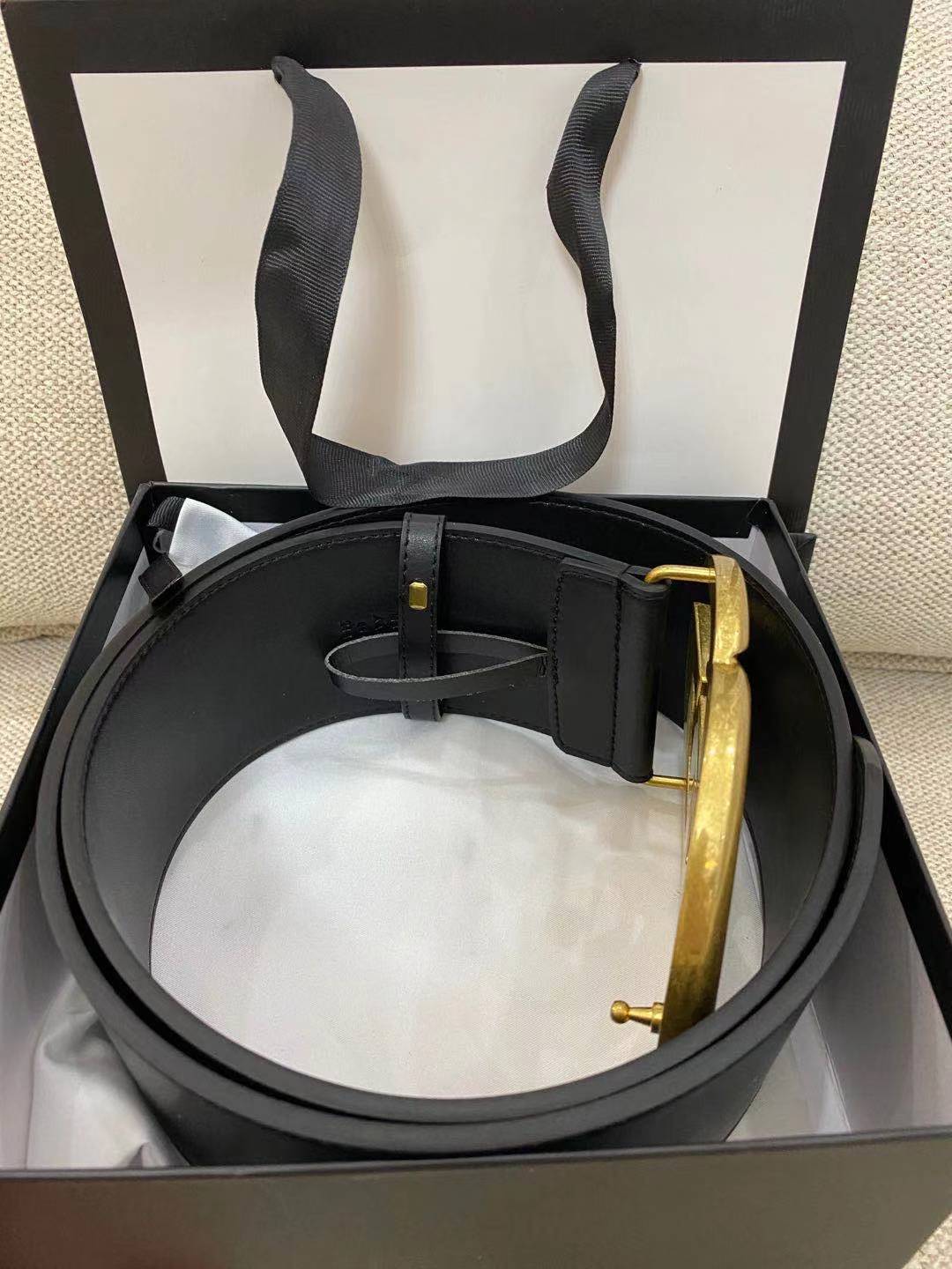 

Men and women's belt fashion style, big gold buckle, big silver buckle, black 7.0cm high quality belt, good copy, perfect packing box, White